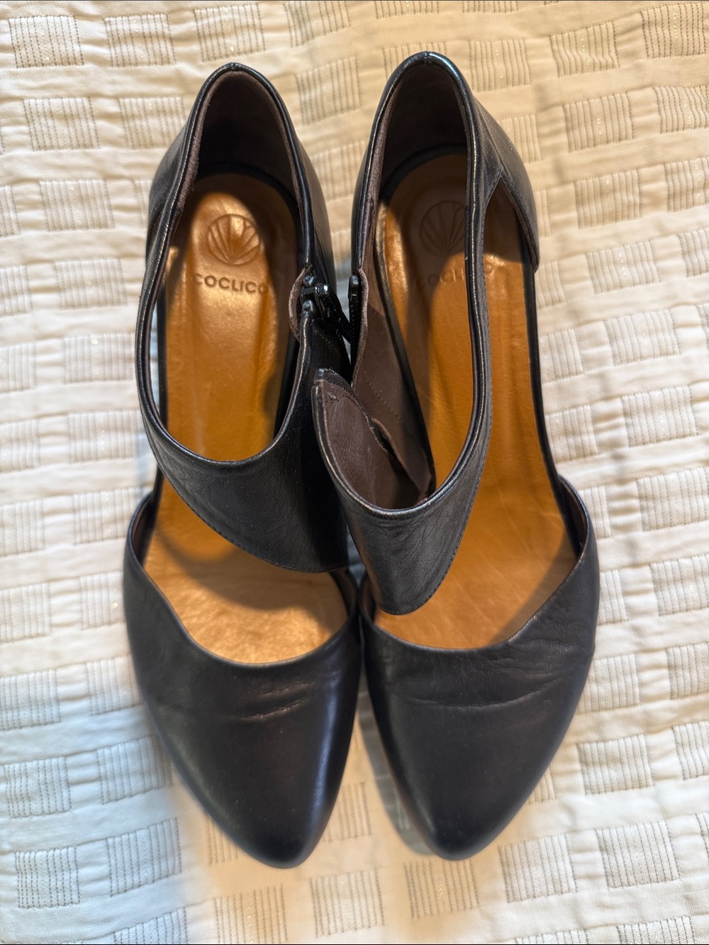 COCLICO Black Leather Pointed-Toe Heels with Ankle Strap